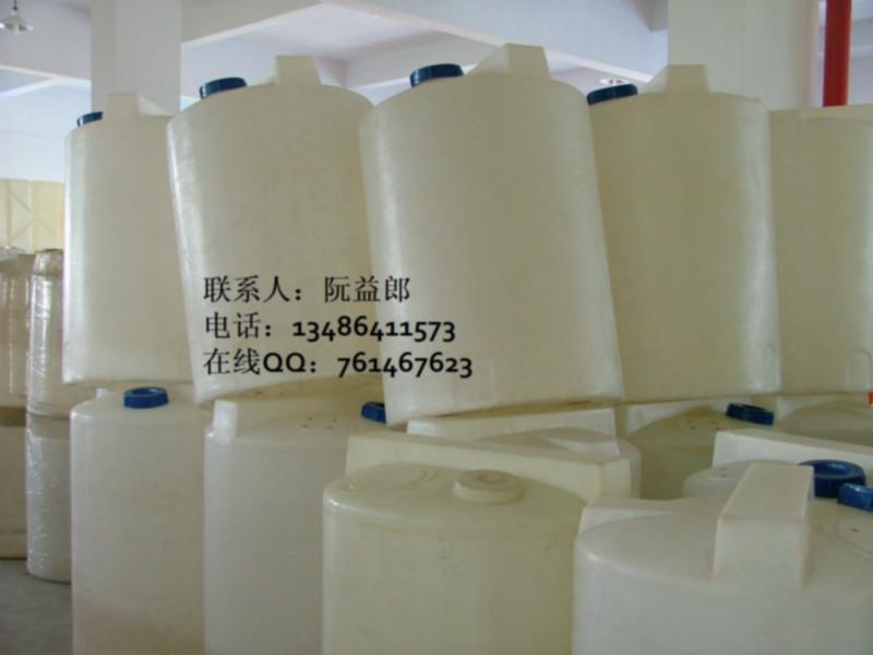 供應(yīng)PE加藥桶1立方PAM加藥桶PAC加藥桶廠家批發(fā)