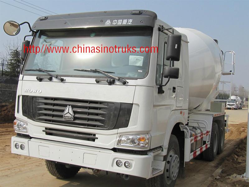 供應(yīng)用于攪拌車的重汽豪沃12方攪拌車價(jià)格