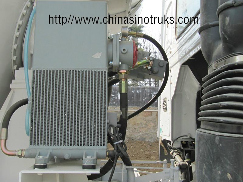 供應(yīng)重汽豪沃HOWO攪拌車14方價(jià)格