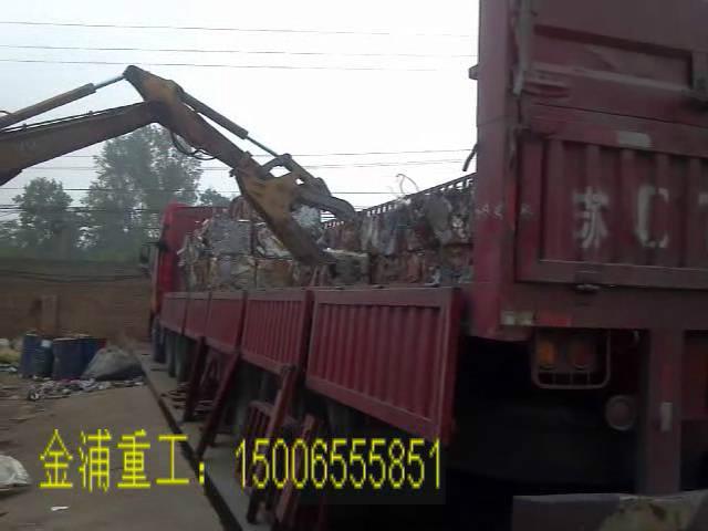 提供鑫浦機械式抓木器、固定式日式抓、簡易抓