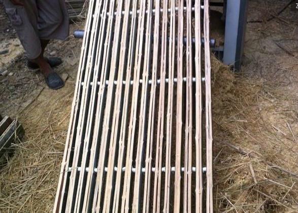 搭建羊床的好處/羊床價(jià)格/羊床廠家/竹羊床/羊漏糞板