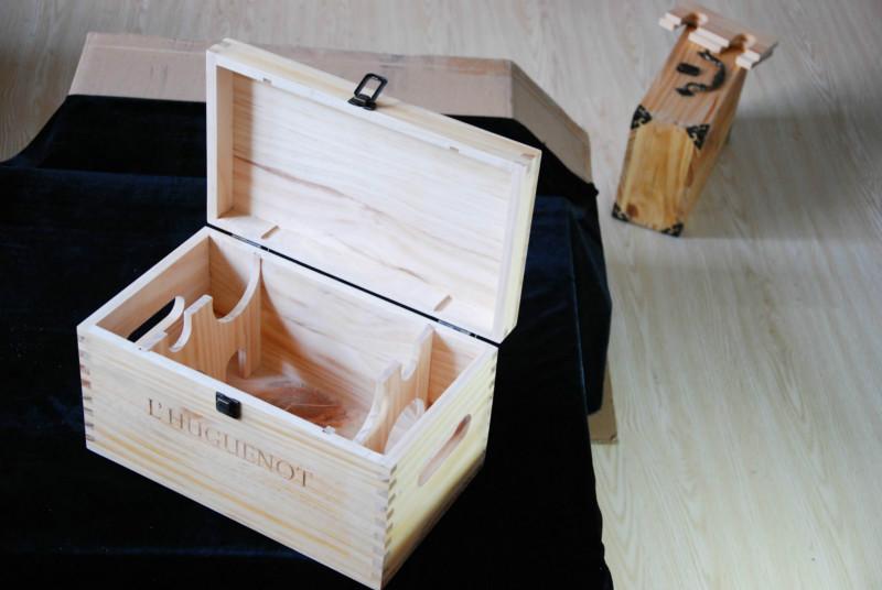 大連木制禮品包裝盒公司  大連木制整體酒柜批發(fā) 大連木制整體酒柜定制 大連木制包裝盒定制 大連木制包裝盒公司