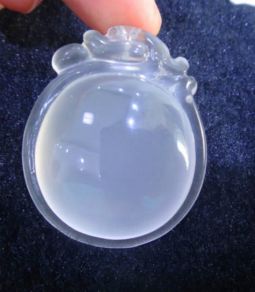 供應(yīng)天然乳白晶雕件乳白晶吊墜掛件批發(fā)