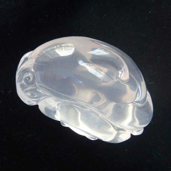 供應(yīng)夢幻水晶天然乳白晶雕件乳白晶吊墜