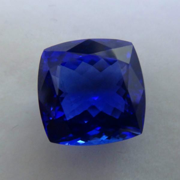 供應(yīng)天然無瑕坦桑石裸石方枕坦桑石戒面