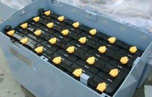 供應(yīng)合力電動(dòng)叉車(chē)電瓶24-6DB600 合力叉車(chē)蓄電池組 48V600AH 火炬牌電動(dòng)叉車(chē)電池組