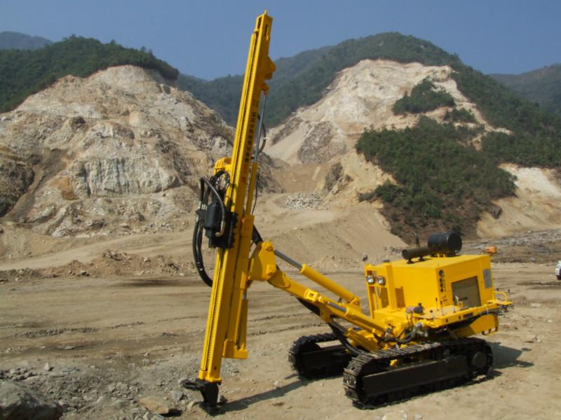 供應(yīng)四川打樁機(jī)，成都打樁機(jī)好的廠家-成都中鑿采掘機(jī)械有限公司