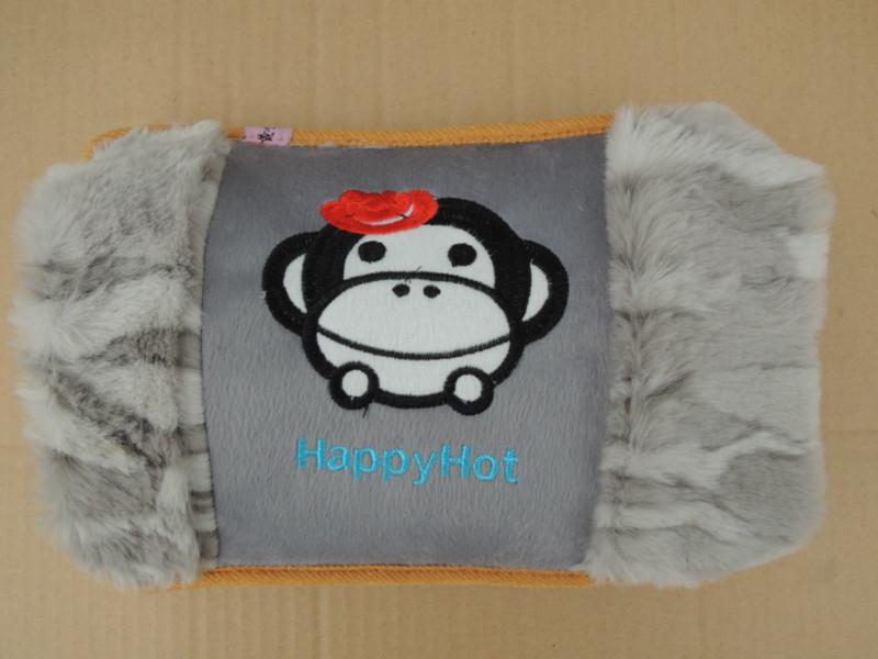 供應(yīng)黃金夾蒙奇奇繡花電熱水袋，黃金夾品牌，*，*齊全