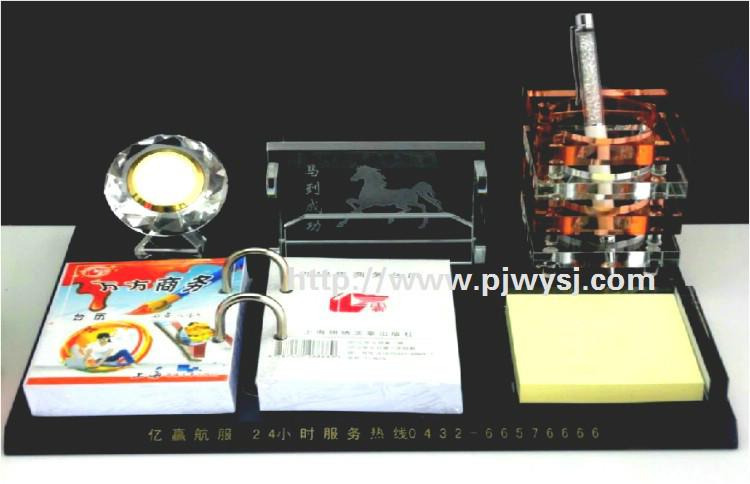 供應(yīng)水晶臺(tái)歷 水晶臺(tái)歷擺件 水晶臺(tái)歷批發(fā) 創(chuàng)意水晶臺(tái)歷 水晶臺(tái)歷定制