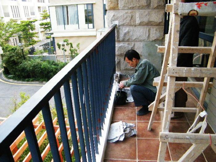上海欄桿翻新、欄桿除銹、油漆翻新、油漆工程、欄桿安裝