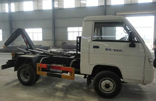 供應環(huán)衛(wèi)垃圾車圖片程力垃圾車價格