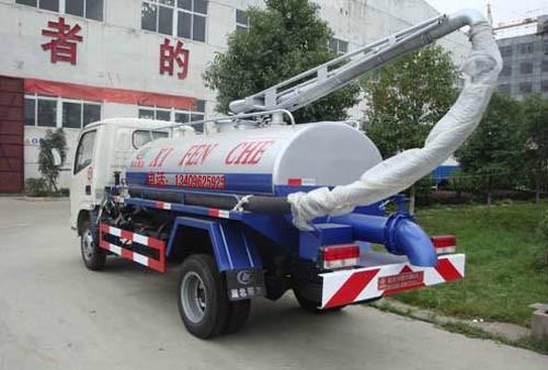供應貴州修文縣哪有吸糞車賣吸糞車價格