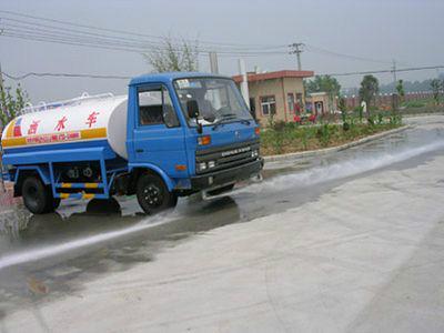 供應程力灑水車有*