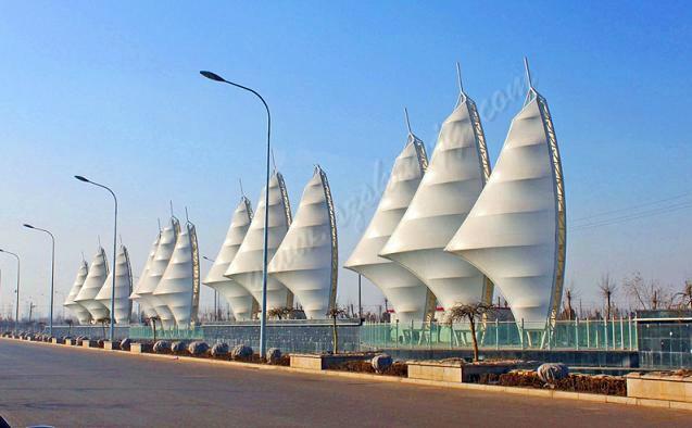 供應(yīng)商業(yè)街透明膜結(jié)構(gòu)