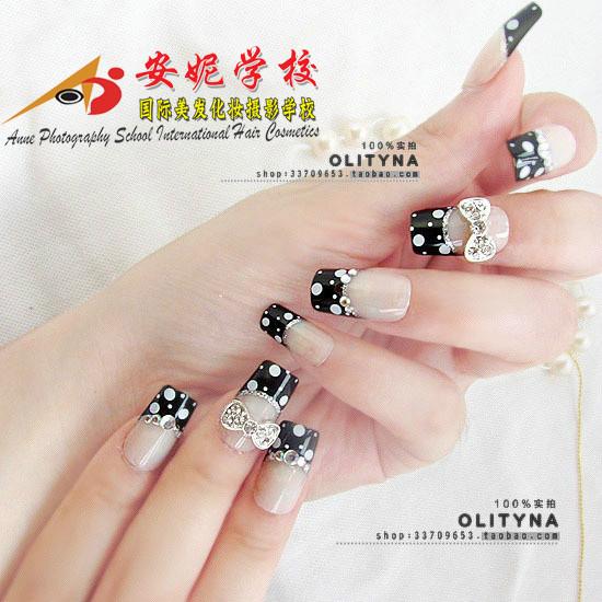 供應(yīng)化妝美甲皮膚護(hù)理一體班