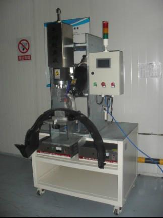 汽車擋泥板焊接機(jī)圖片/汽車擋泥板焊接機(jī)樣板圖 (3)