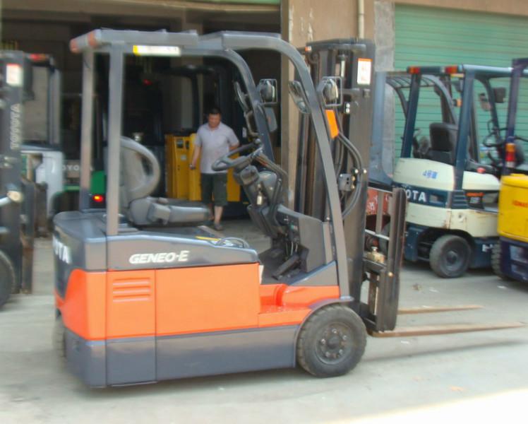 供應(yīng)豐田電動(dòng)叉車租賃