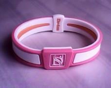 供應遠紅外能量手環(huán)，電氣石能量手環(huán)，保健能量手環(huán)，抗疲勞硅膠手環(huán)加工