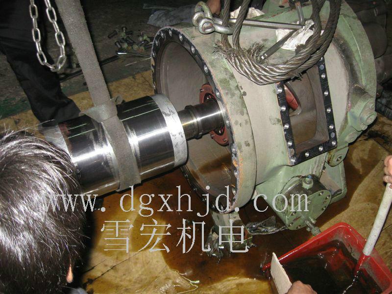 供應(yīng)東莞開利螺桿機(jī)維修/開利30HXC130A中央空調(diào)螺桿機(jī)維修