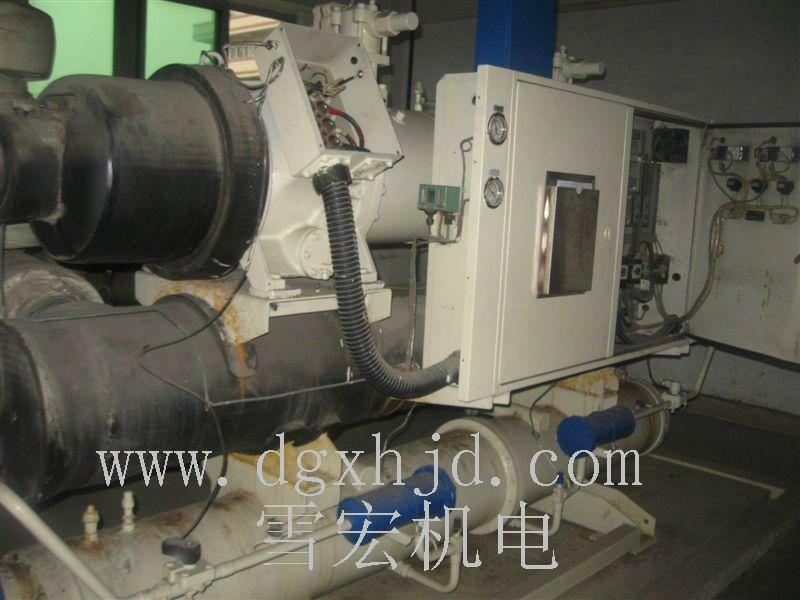 供應(yīng)東莞開利螺桿機(jī)維修/開利30HXC130A中央空調(diào)螺桿機(jī)維修