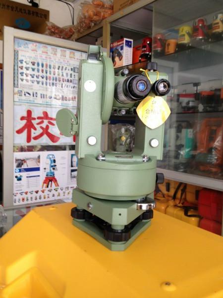 供應(yīng)南京1002廠J6E光學(xué)經(jīng)緯儀