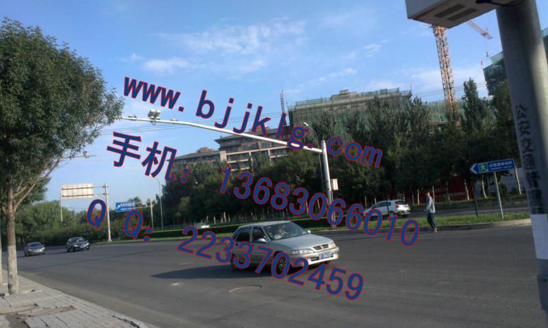 供應(yīng)高6米支臂16米多車道監(jiān)控立桿 城市監(jiān)控必備監(jiān)控?cái)z像機(jī) 立桿