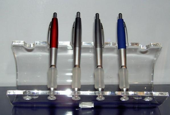 供應(yīng)文具店*筆架/亞克力筆架/有機(jī)玻璃筆盒/筆類展示架/壓克力筆架