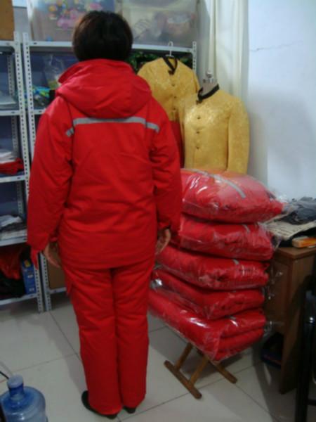 供應(yīng)山東臨沂防靜電工作服棉襖