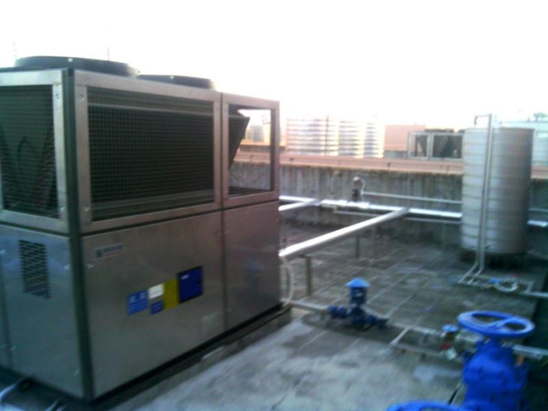 廣州越秀區(qū)空氣能熱泵工程圖片