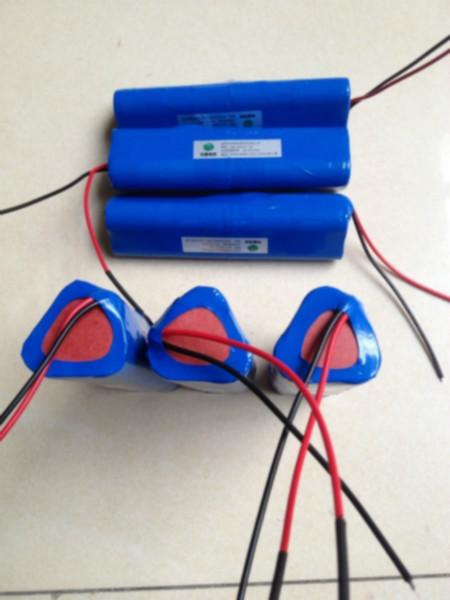 供應(yīng)舞臺燈12V鋰電池_LED燈鋰電池_彩燈鋰電池_12V鋰電池組_18650鋰電池組