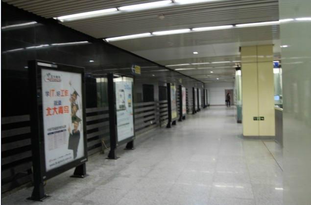 地鐵廣告北京鼎迅傳媒廣告公司圖片