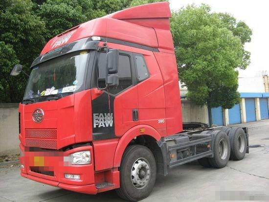 二手貨車j6半掛低價(jià)出售圖片