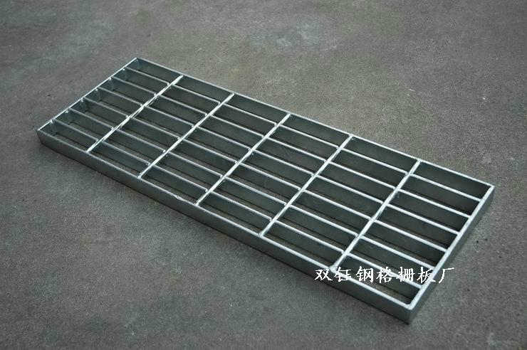 包頭G303/3/10踏步板圖片