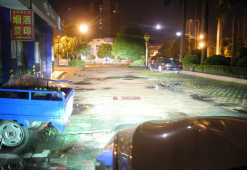 供應(yīng)新款寶馬530遠(yuǎn)光改裝海拉雙光透鏡