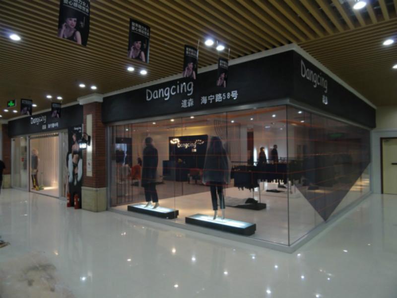 青島展柜青島展柜制作專業(yè)做展柜的圖片