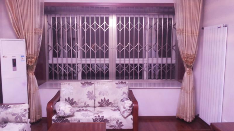 供應(yīng)徐州不銹鋼折疊防盜窗批發(fā)