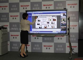 供應(yīng)租賃維修廣告機(jī)青島