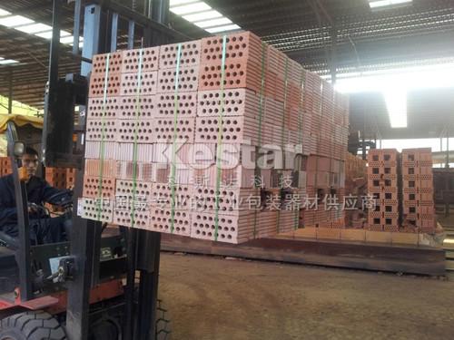 供應(yīng)多孔磚打包帶高強(qiáng)度耐撕裂磚頭打包免木托盤