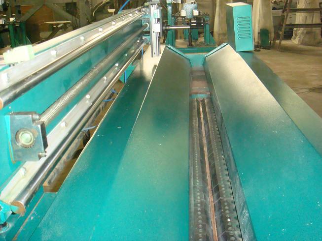 供應(yīng)琴鍵式直縫焊接機(jī)