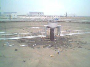 供應ZCGX垂架式中心傳動刮吸泥機