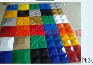 供應(yīng)珠海三維彩鋼扣板價(jià)格
