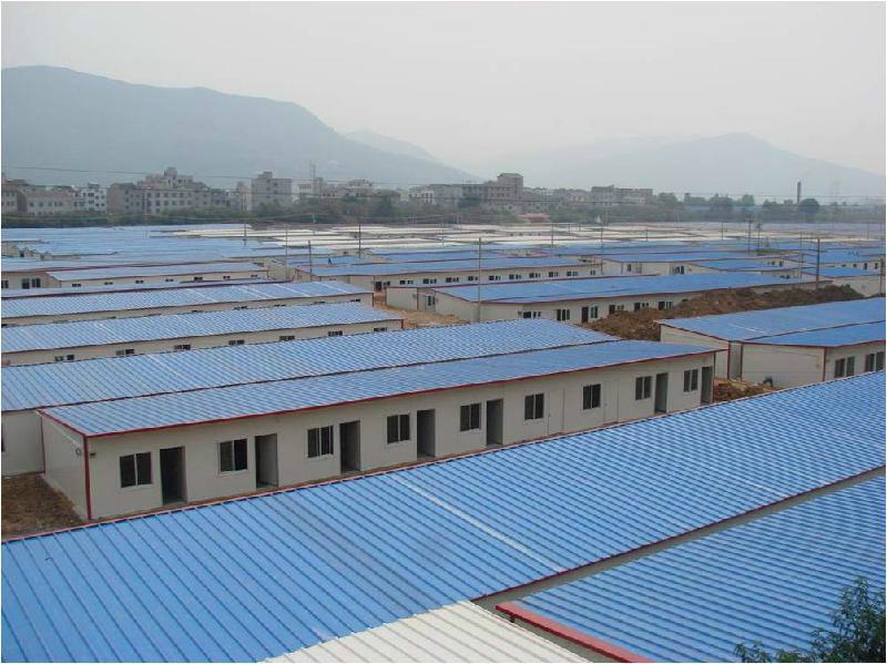 供應(yīng)彩鋼活動房被廣泛用作車棚