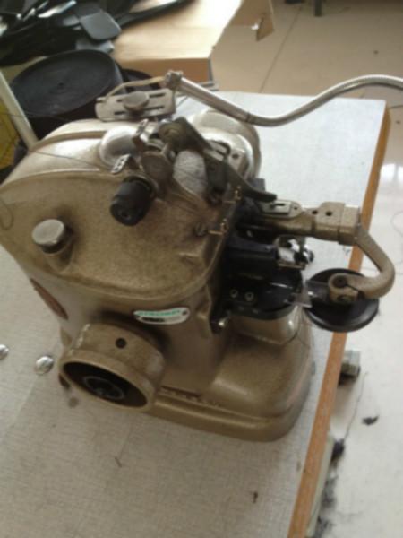 供應(yīng)皮毛一體雙線縫皮機(jī)800-2雙線拉幫機(jī) 皮毛一體雙線縫皮機(jī)800-2