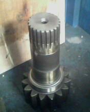 供應小松PC60-7回轉(zhuǎn)馬達回轉(zhuǎn)立軸