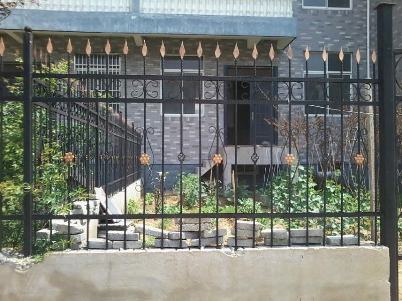 供應(yīng)張家港江陰蘇州熱鍍鋅護(hù)欄