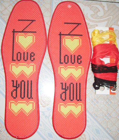 供應十字繡布鞋墊