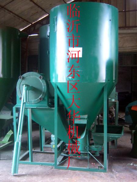 供應(yīng)新型一體式飼料粉碎攪拌機(jī)/攪拌機(jī)生產(chǎn)廠家
