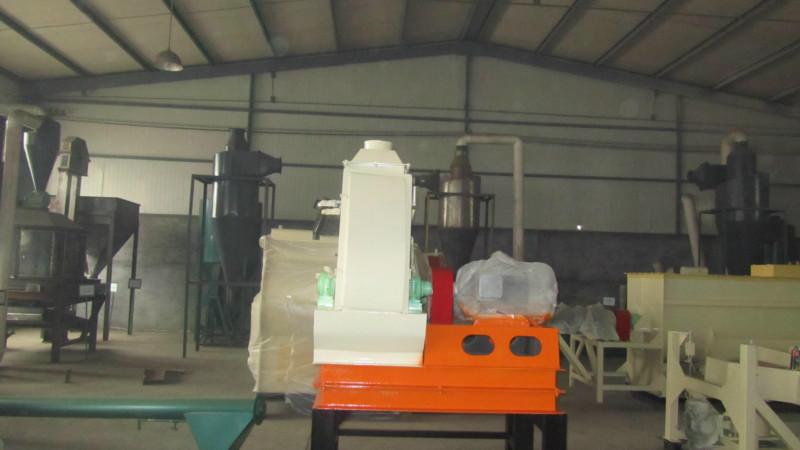 37千瓦水滴式玉米芯粉碎機圖片