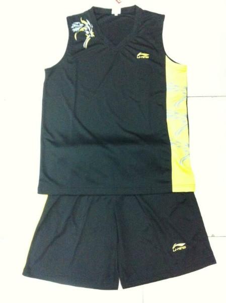 供應(yīng)西安體育用品批發(fā)西安籃球服批發(fā)