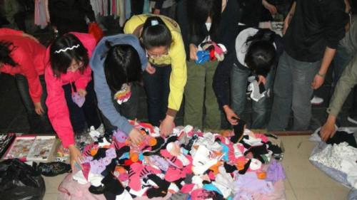 供應(yīng)庫存襪子批發(fā) 外貿(mào)尾單襪批發(fā) 地?cái)傄m子批發(fā)